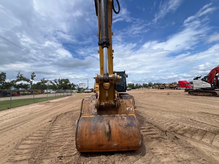 2017-caterpillar-336fl-image-7