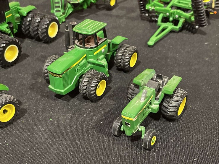 john-deere-64-image-2