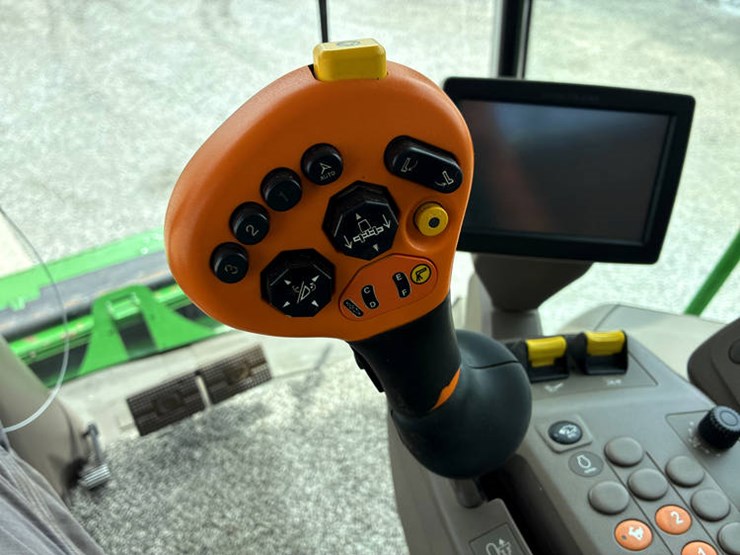 2017-john-deere-s680-image-118