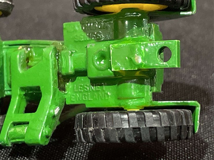 john-deere-64-image-10