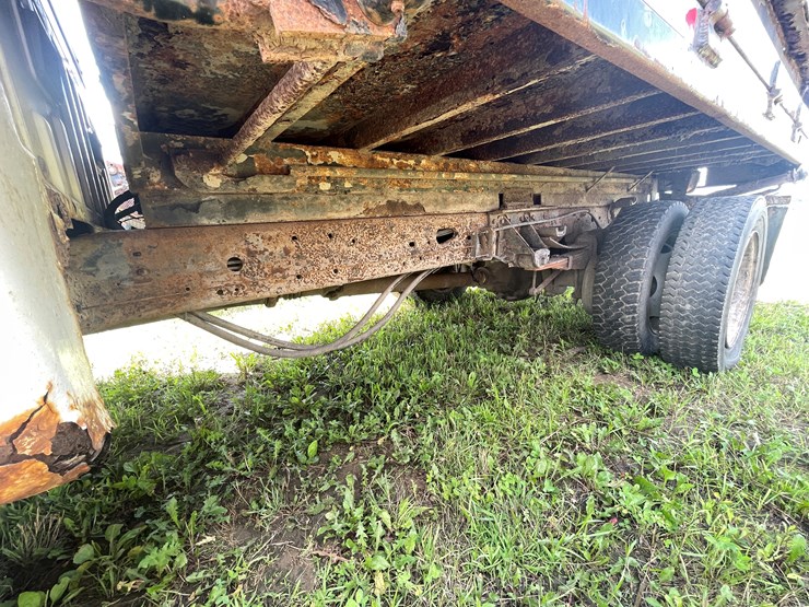 1999-ford-f550-xl-image-13