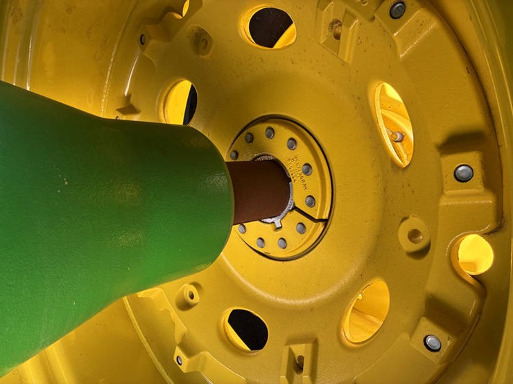 2023-john-deere-9r-440-image-56