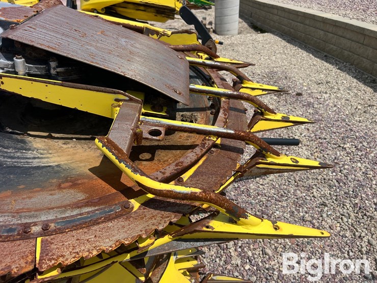 2020-john-deere-772-image-19