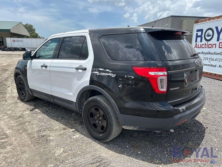 2015-ford-explorer-image-4