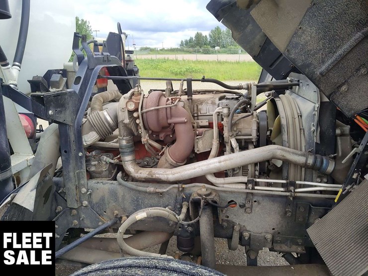 2007-gmc-t8500-image-27