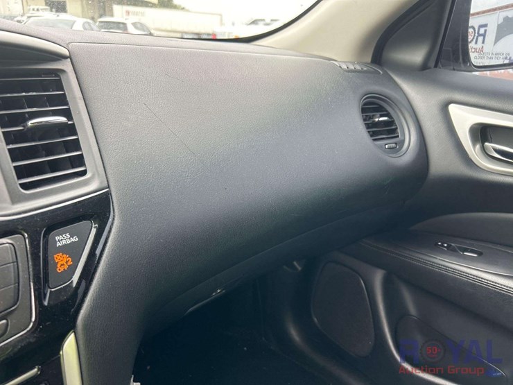 2018-nissan-pathfinder-image-17