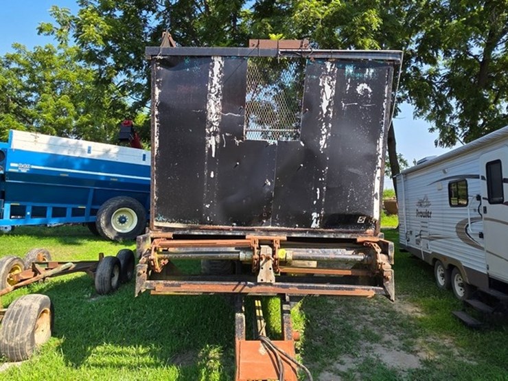 tandem-axle-silage-cart-image-37