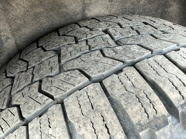 2013-jeep-grand-cherokee-image-23