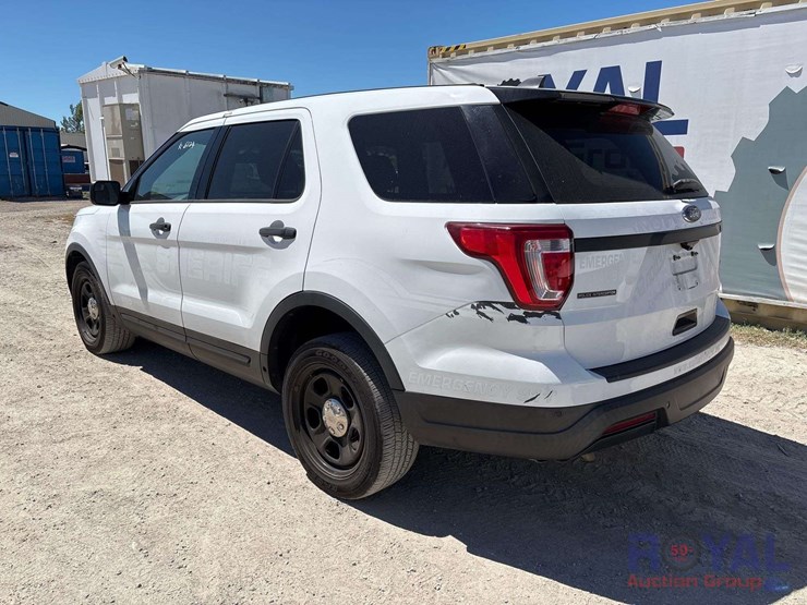 2019-ford-explorer-image-4