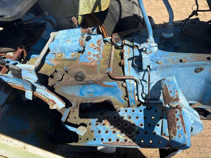 ford-6610-image-16
