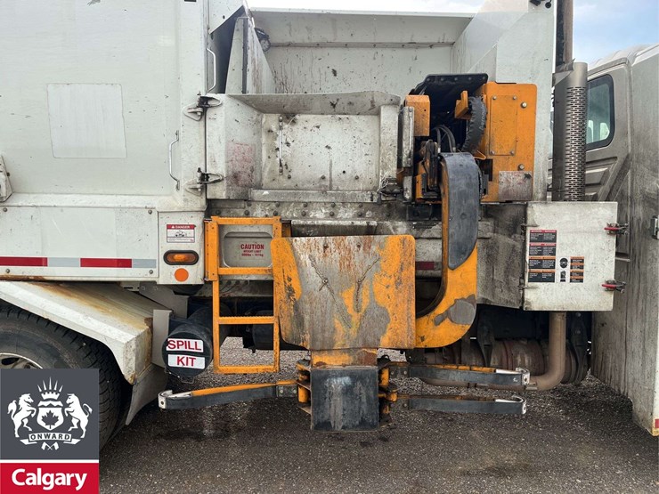 2018-international-workstar-7400-image-16