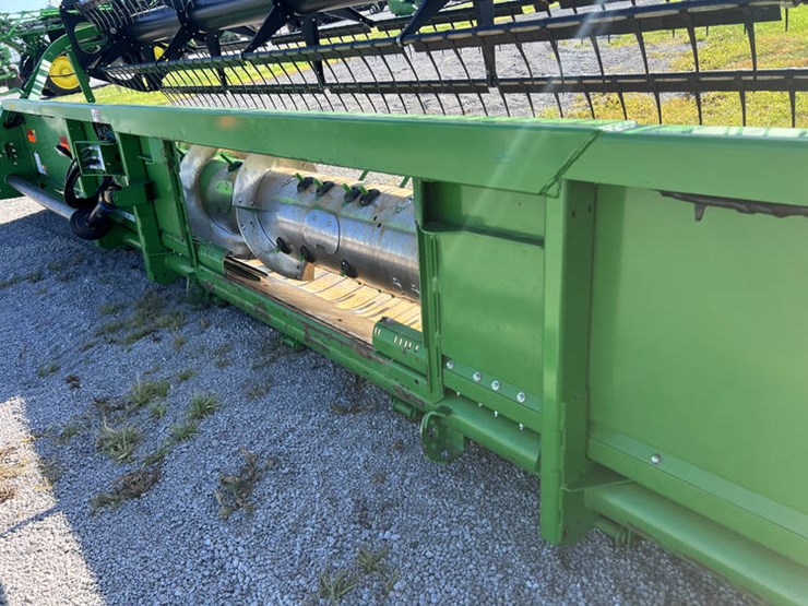 2010-john-deere-630f-image-17
