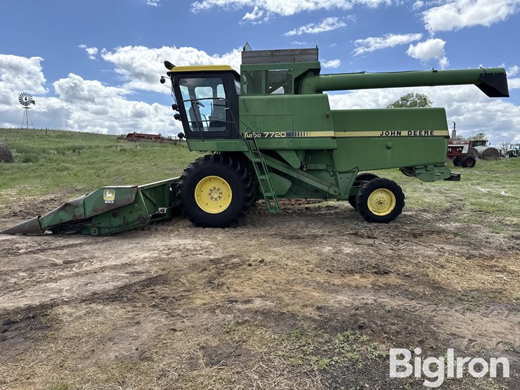 1981-john-deere-7720-image-8