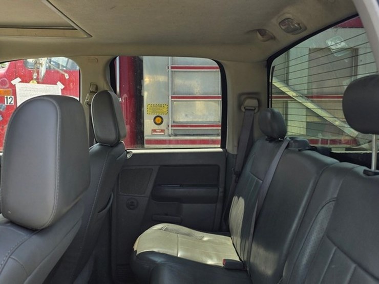 2006-dodge-ram-3500-image-57