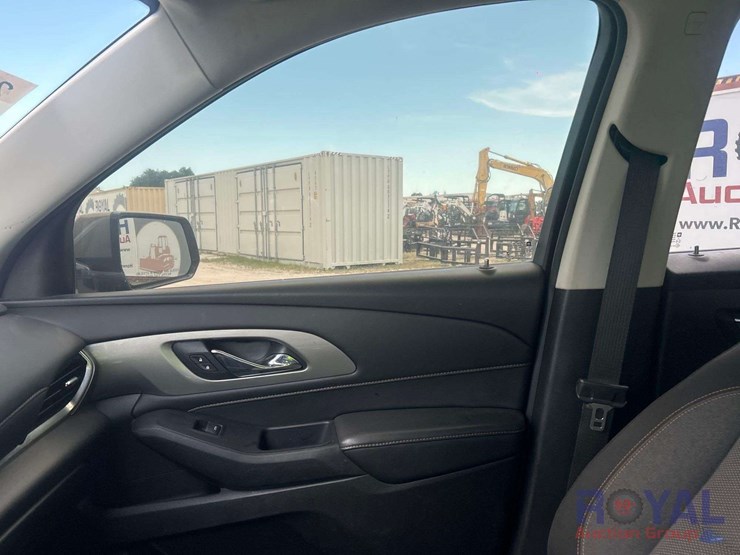 2018-chevrolet-traverse-image-10