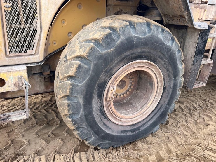 caterpillar-it62h-image-8