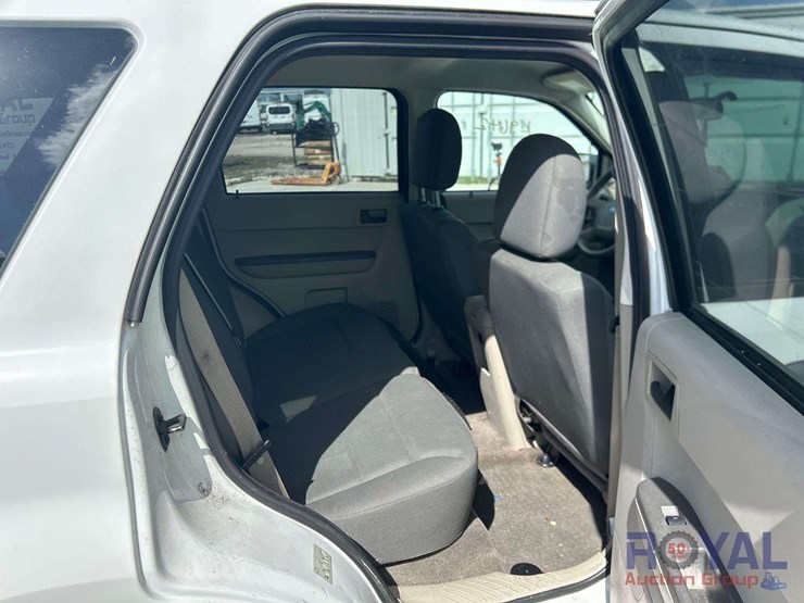 2012-ford-escape-xls-image-22