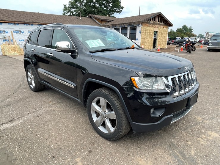 2013-jeep-grand-cherokee-image-3