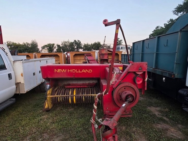 new-holland-276-image-30