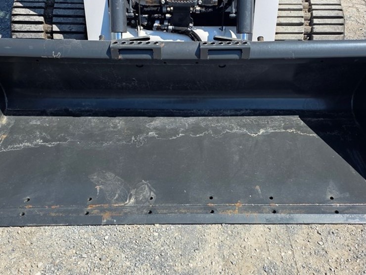 2023-bobcat-t770-image-36