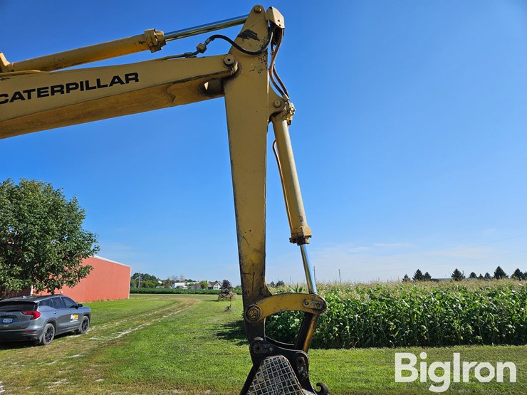 1981-caterpillar-225-image-15