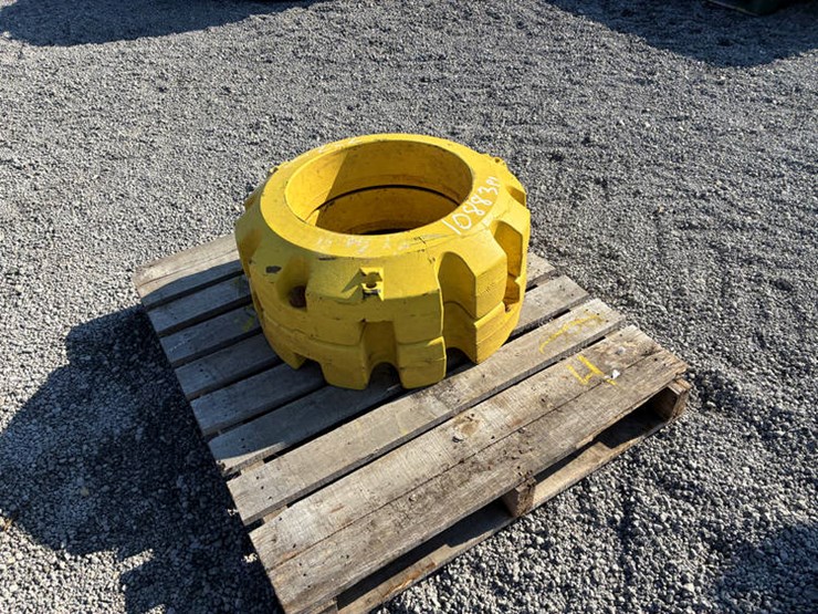 #10883-•-4x-jd-450lb-whl-wts-image-2