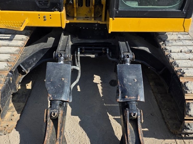 2023-caterpillar-310-image-41