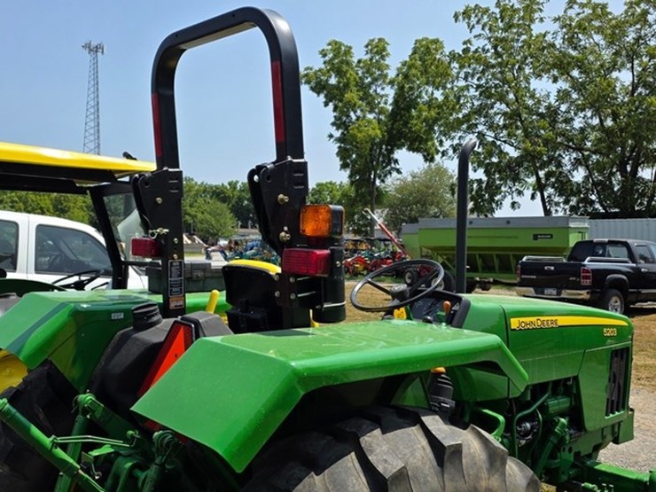 john-deere-5203-image-22