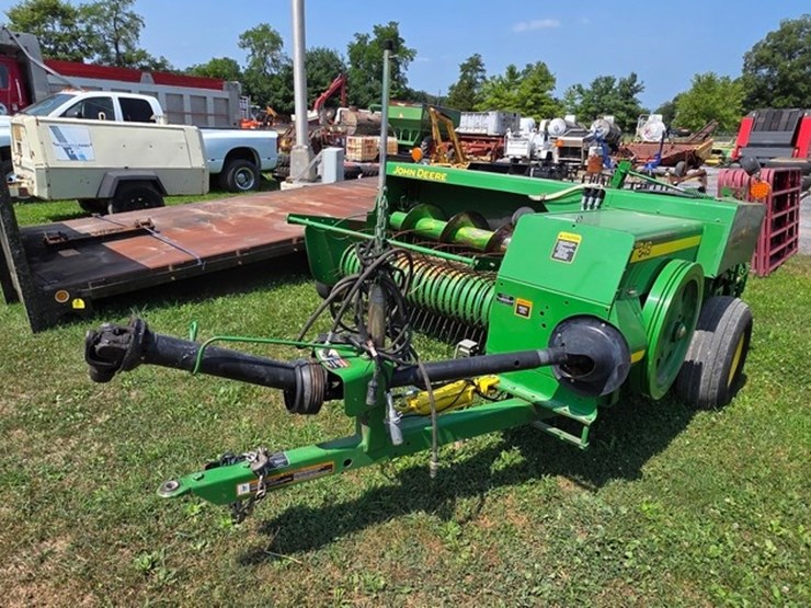 john-deere-348-image-2