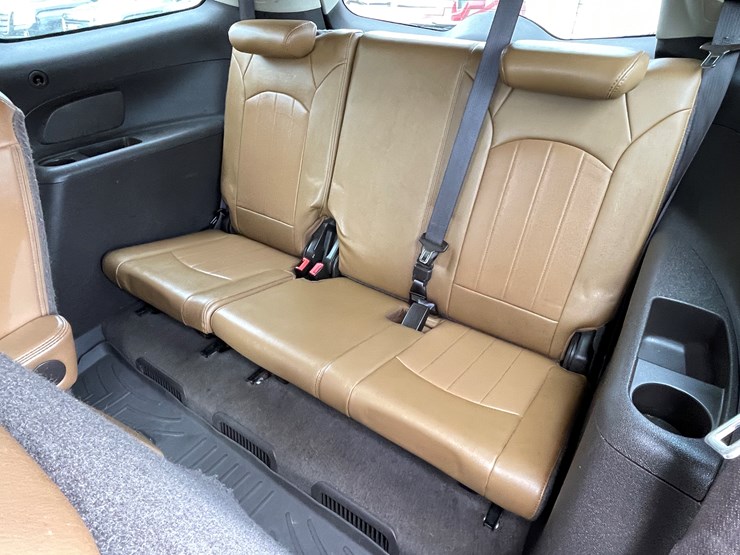 2014-buick-enclave-image-59