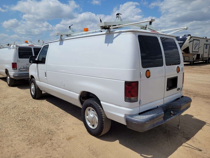 2007-ford-e250-image-4