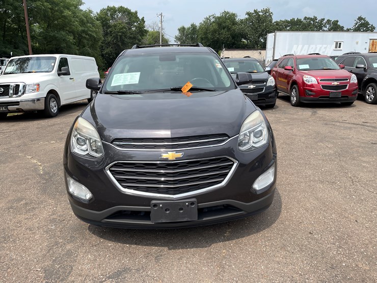 2016-chevrolet-equinox-lt-image-8