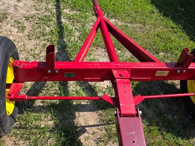 new-farm-bilt-6-lug-running-gear-image-8