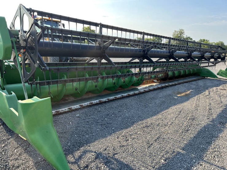 2011-john-deere-635f-image-8