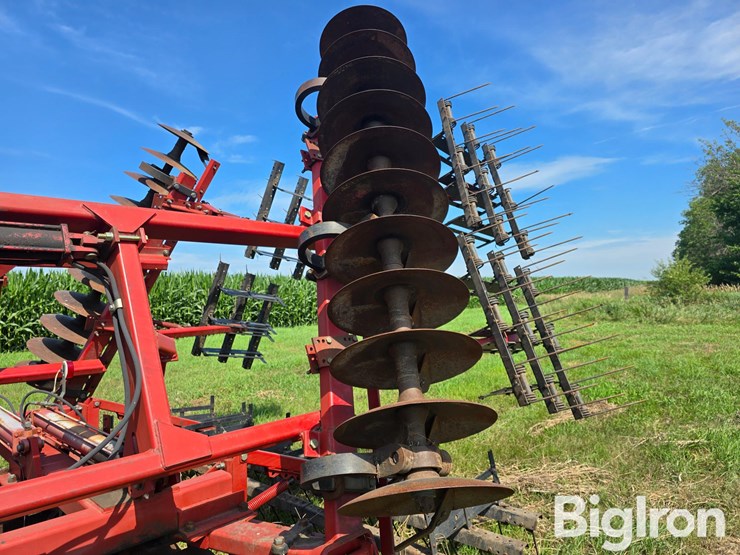 case-ih-3950-image-15