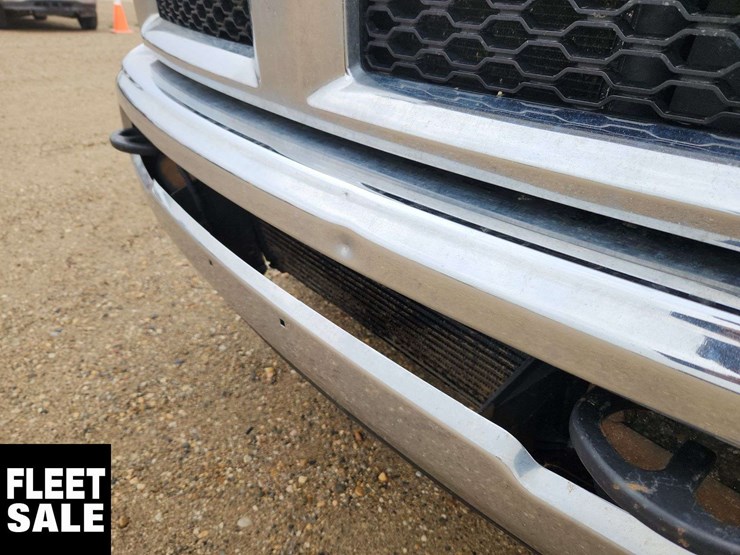 2015-ram-3500-slt-image-26