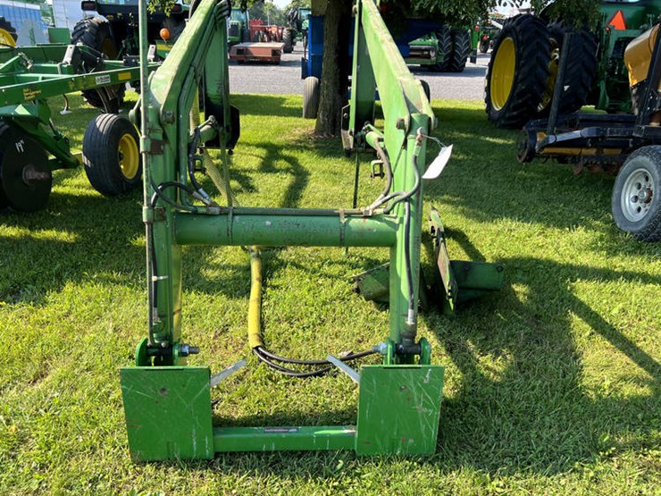 john-deere-148-image-2