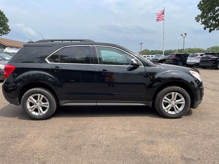 2013-chevrolet-equinox-lt-image-7