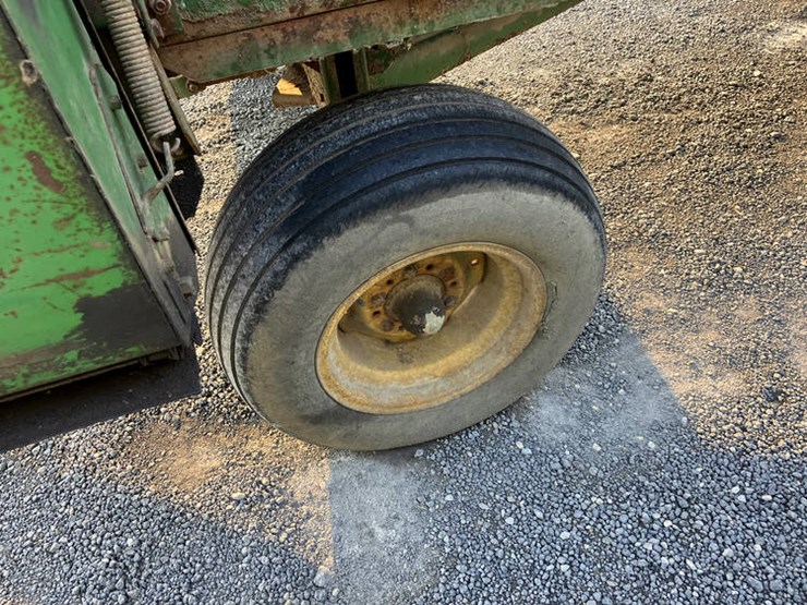 john-deere-122-image-9