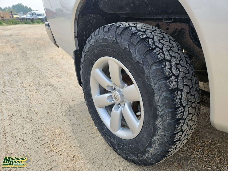 2014-nissan-titan-image-15