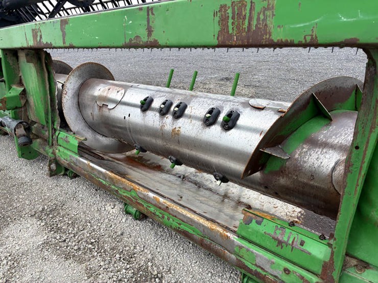 2004-john-deere-635f-image-14