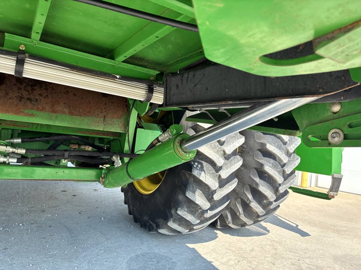 2013-john-deere-s690-image-17