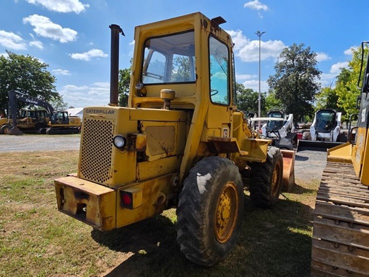 1977-caterpillar-910-image-4