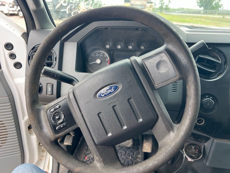 2011-ford-f250-image-23