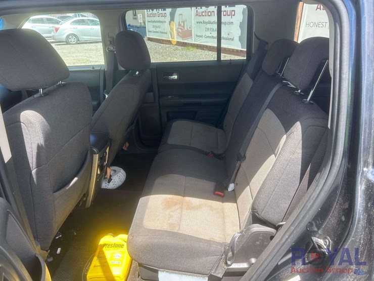 2009-ford-flex-image-16