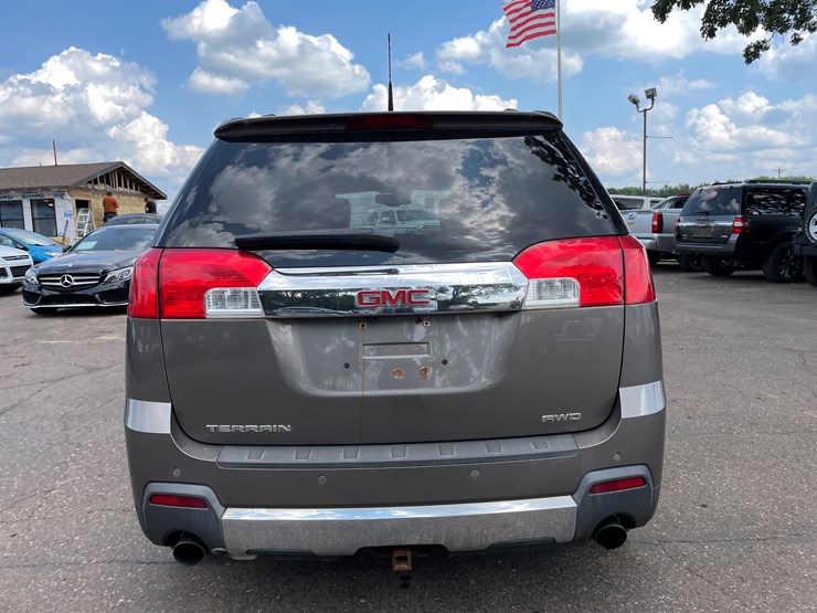 2010-gmc-terrain-slt-image-4