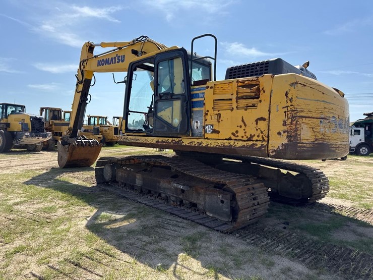2016-komatsu-pc210-lc-11-image-2