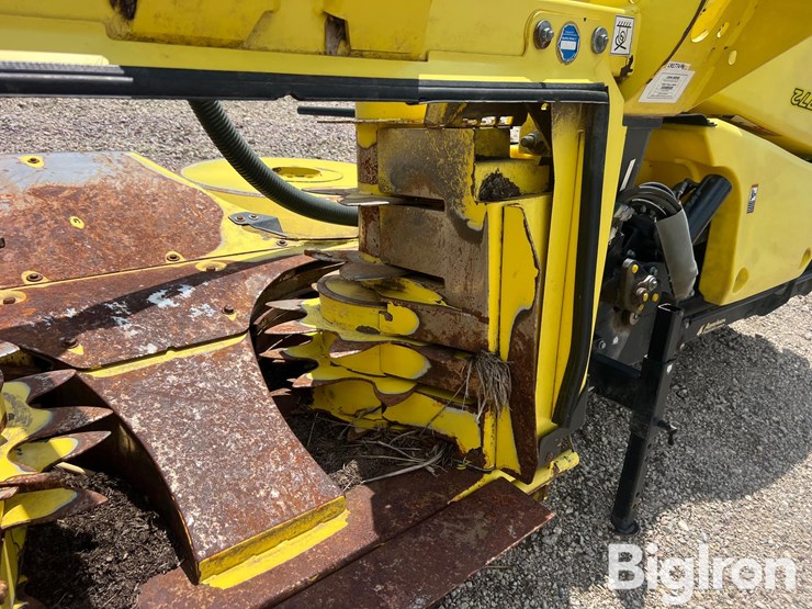 2020-john-deere-772-image-10