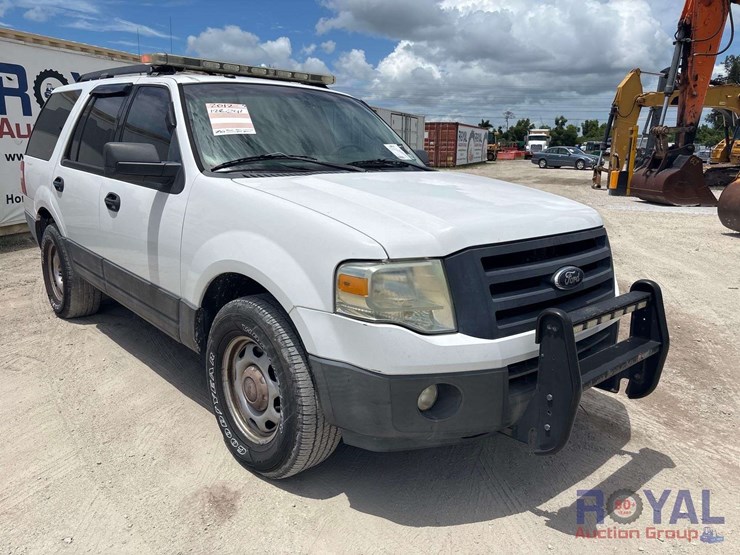 2012-ford-expedition-image-2