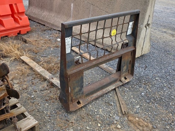 skidloader-forks-image-1